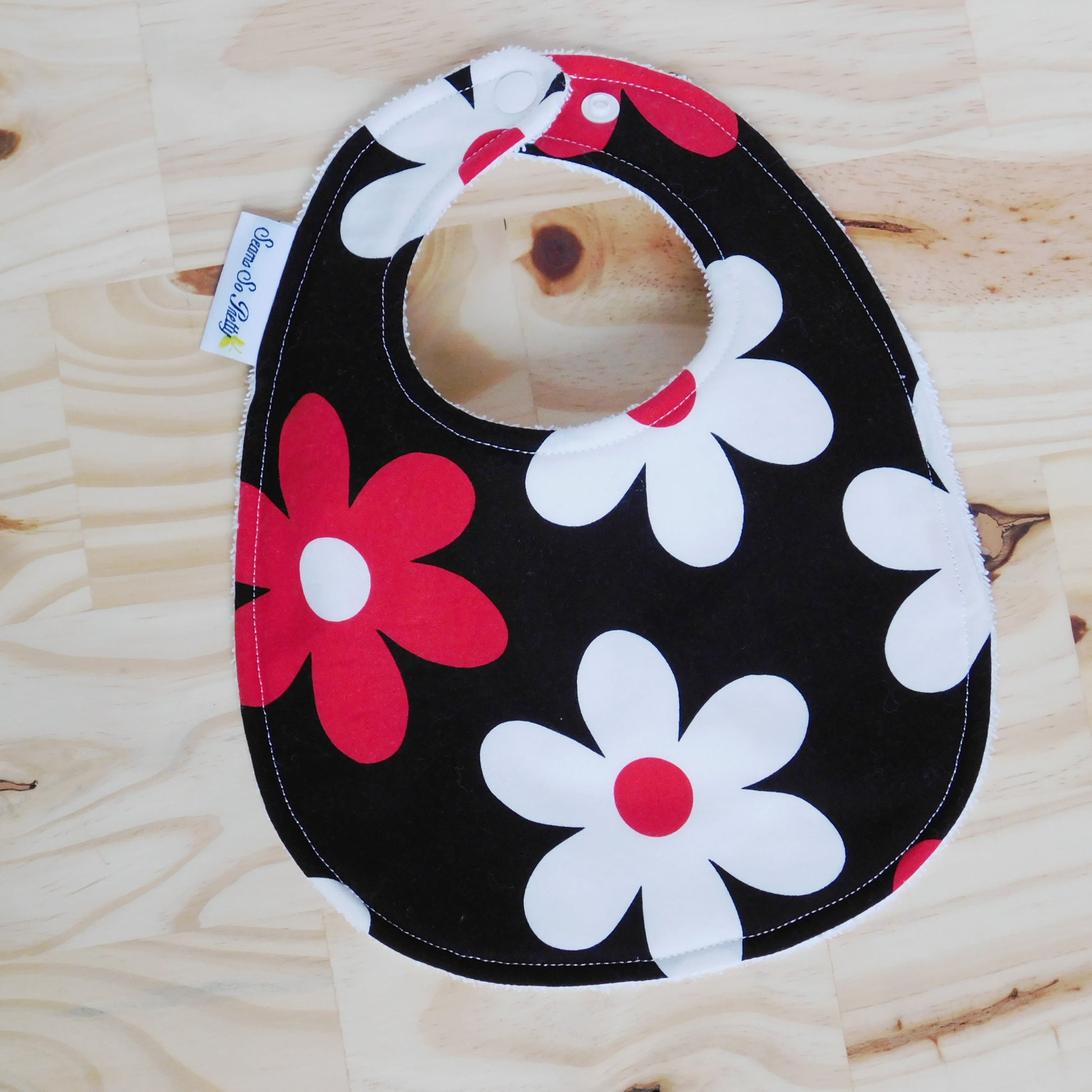 Red and White Daisy Bib Front 
